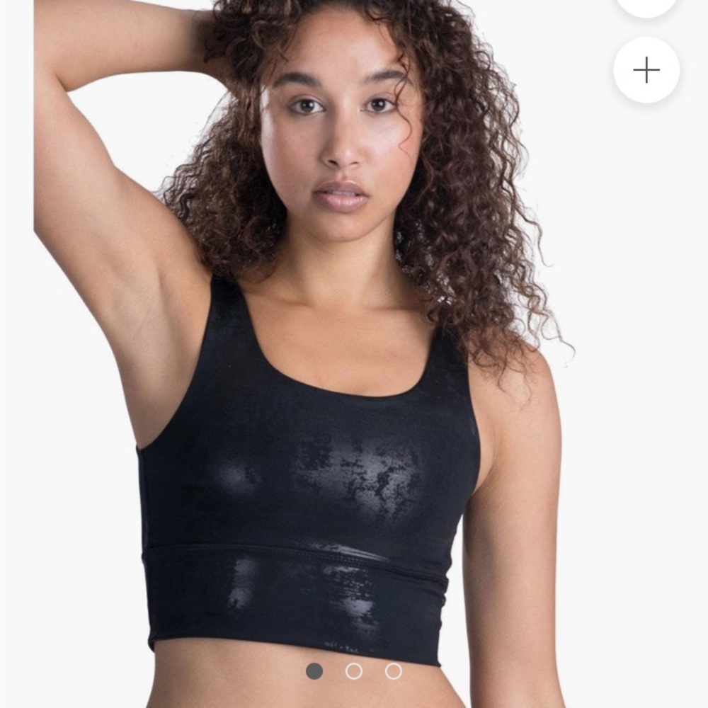 DYI Elevate Sports Bra crop top in Black Onyx